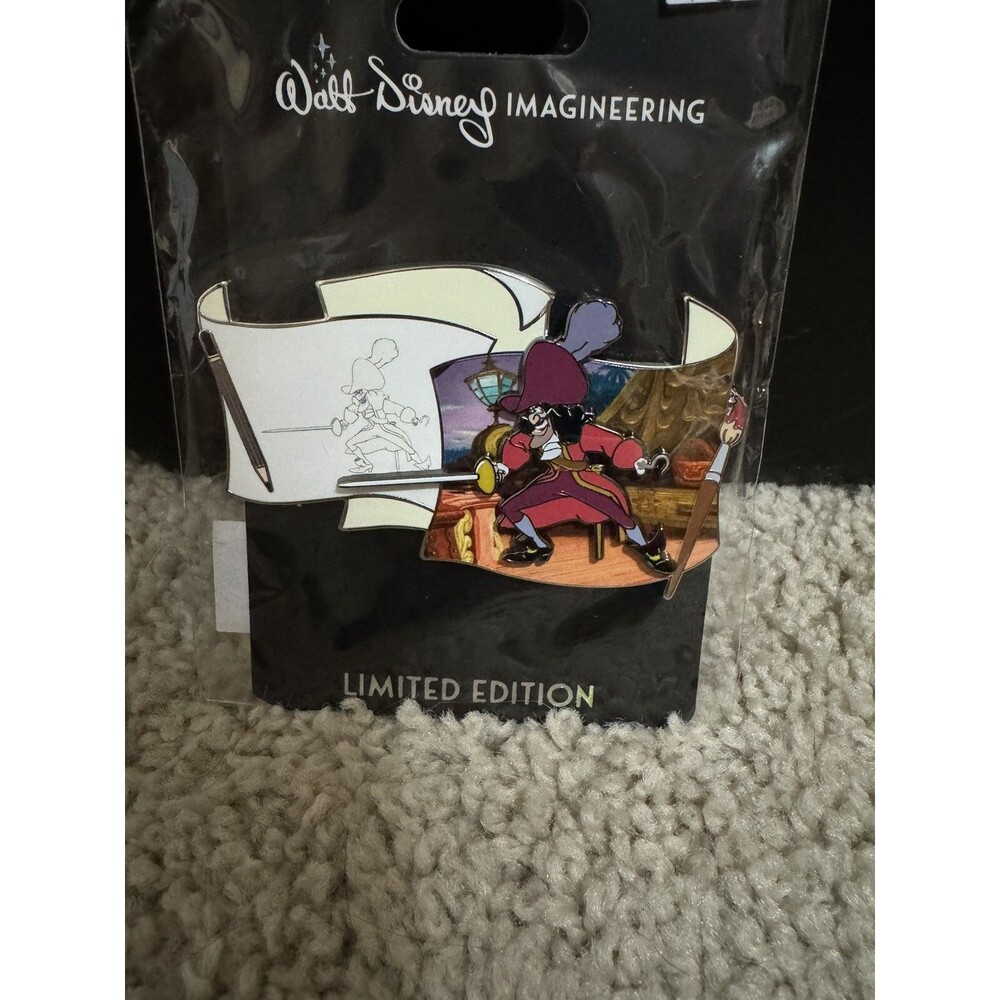 MOG WDI Off The Pages Captain Hook Peter Pan Disney Pin LE 300 Pins